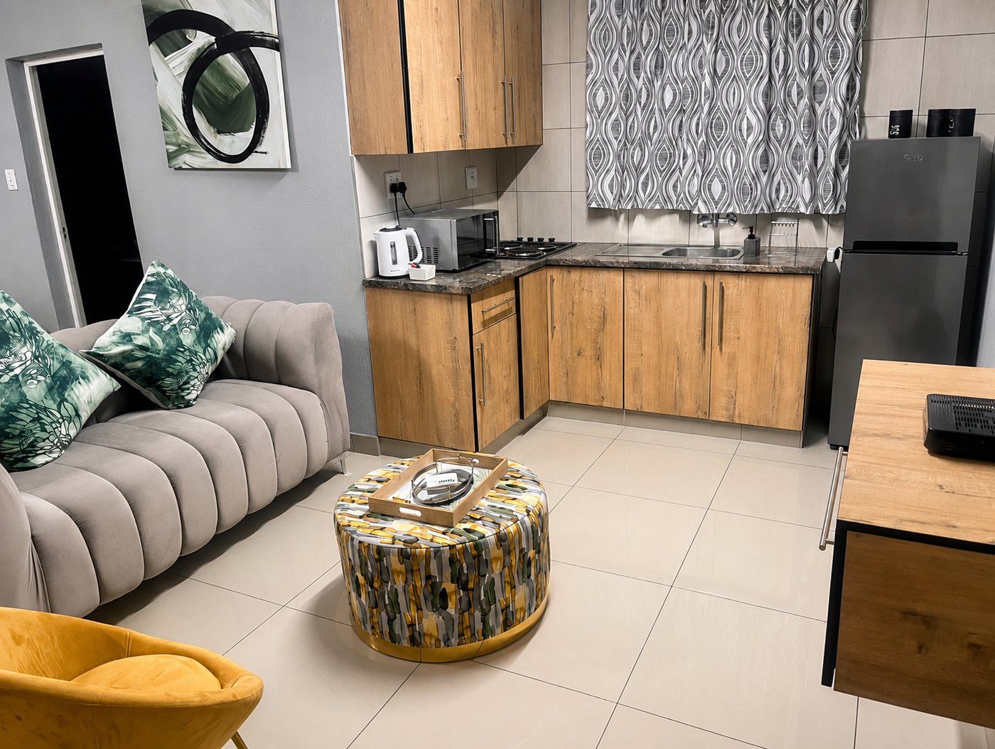 Family Room — dining nook